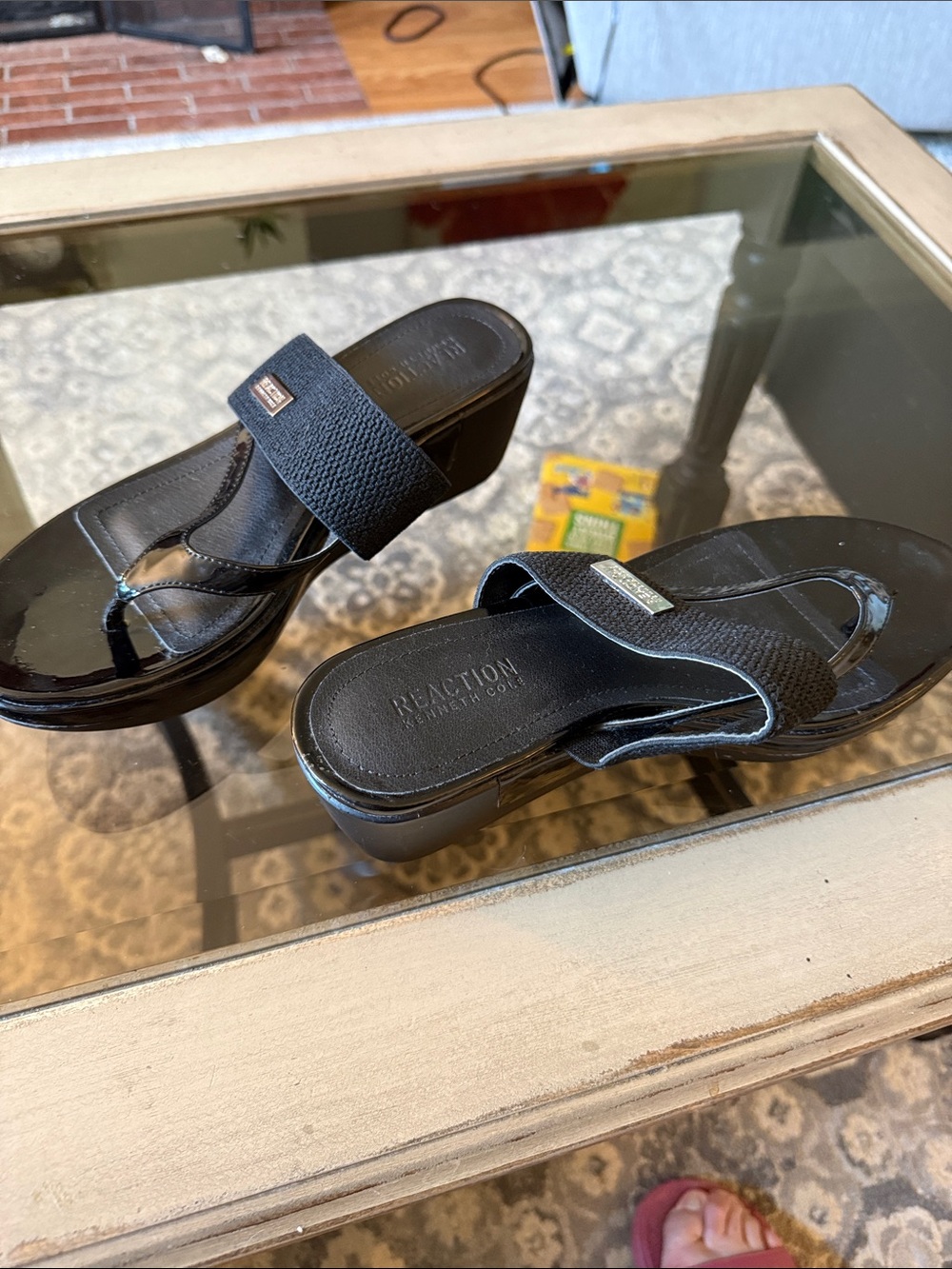 Kenneth Cole Reaction Women's Black Wedge Thong Sandals
